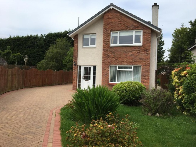 3 Bedrooms Cottage