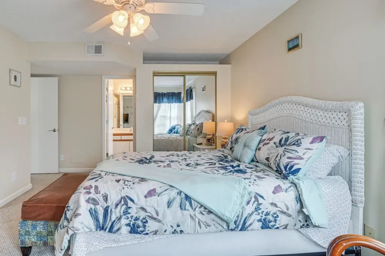Pool Access & 2 Mi to Ocean: Myrtle Beach Condo!