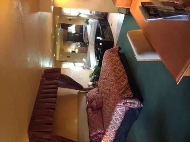 Rodeway Inn & Suites