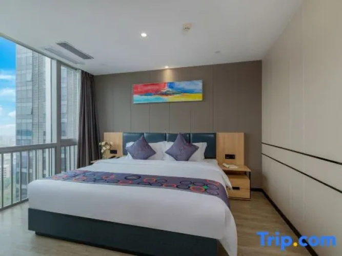 Deluxe Triple Suite
