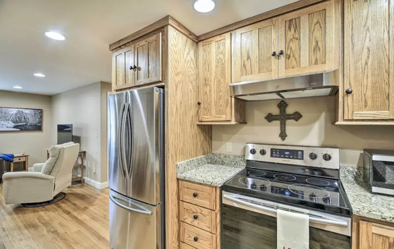 Comfy Damascus Apartment - Walkable Location