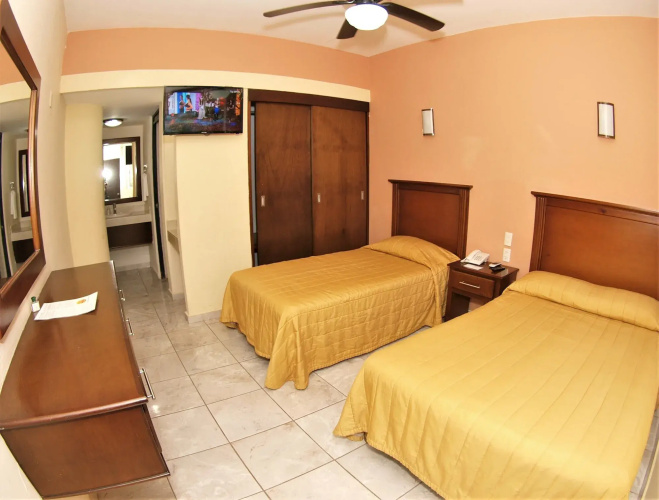 Hotel Las Jacarandas