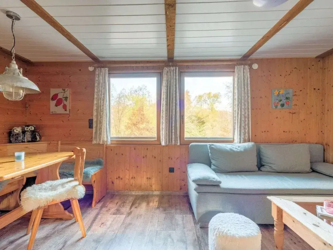 Hideaway With Lakeside Leisure