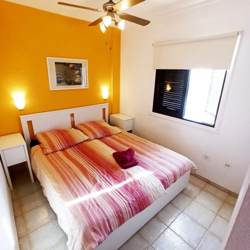 2 Bedrooms Cottage