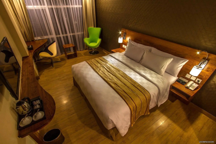 Hariston Hotel & Suites