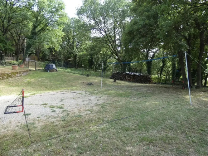 Scappo In Umbria, La Escondida