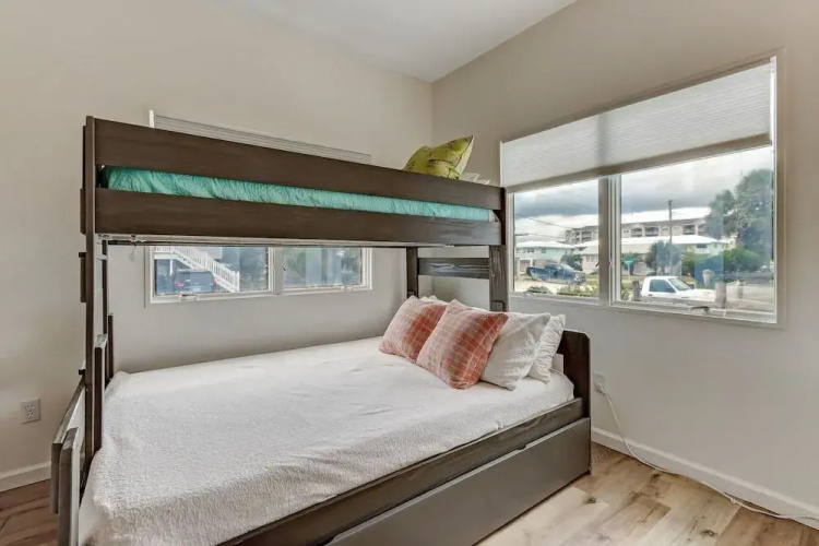 Dog Friendly Beachfront Condo, Direct Access to Beach by RedAwning
