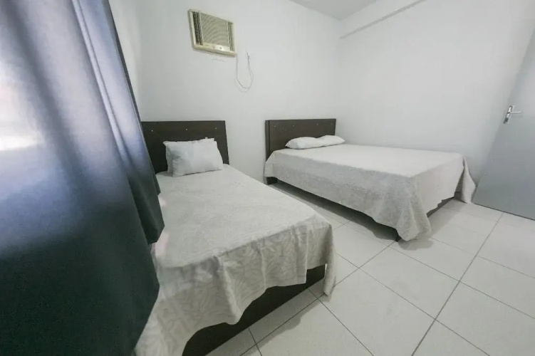 Sobrado 1 - Casa com piscina 10 pessoas