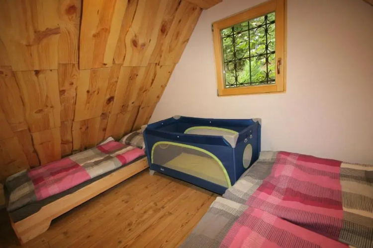 Fikfak Cottage