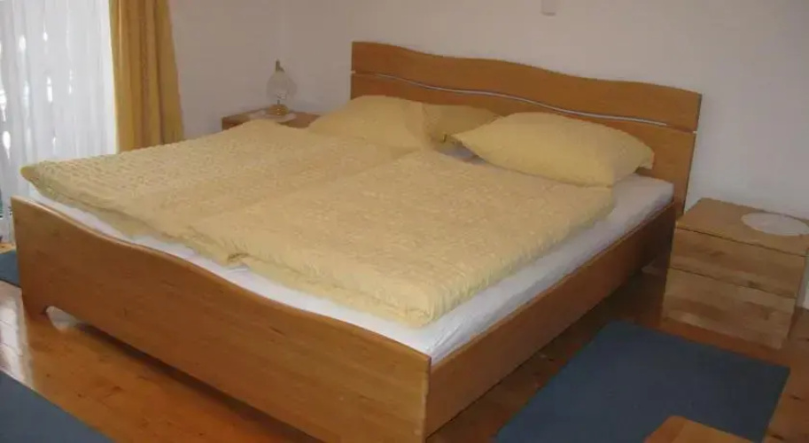 Hrominc Guest House