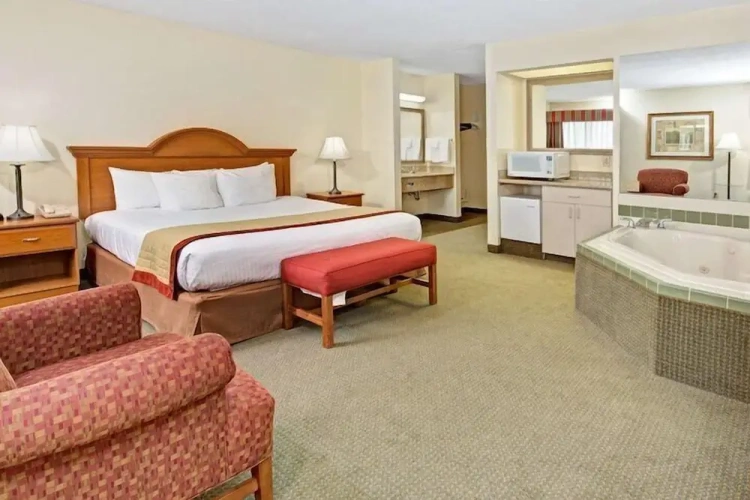 Deluxe Double Suite