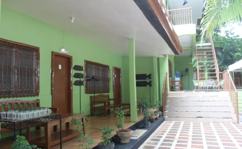 Coron Village Lodge
