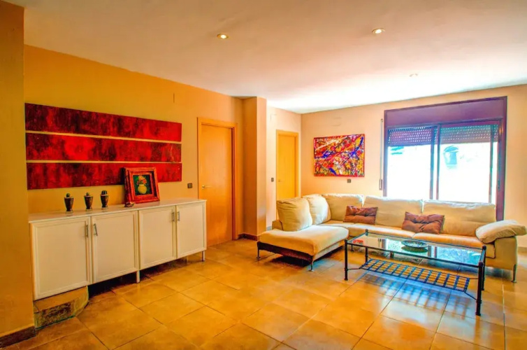 Relax House