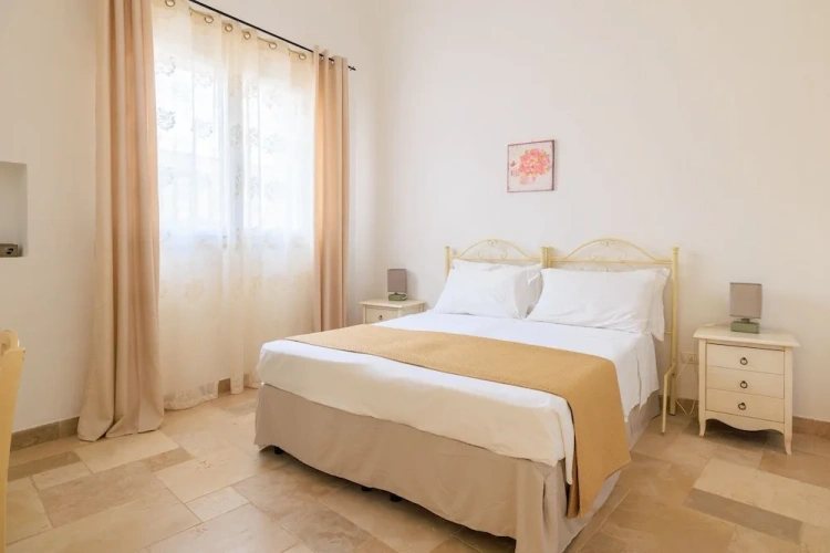 1 Bedroom Economy Double room with garden view