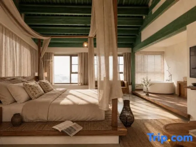 Standard Double room with view