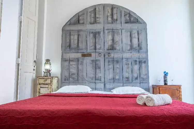 Casa Vieja