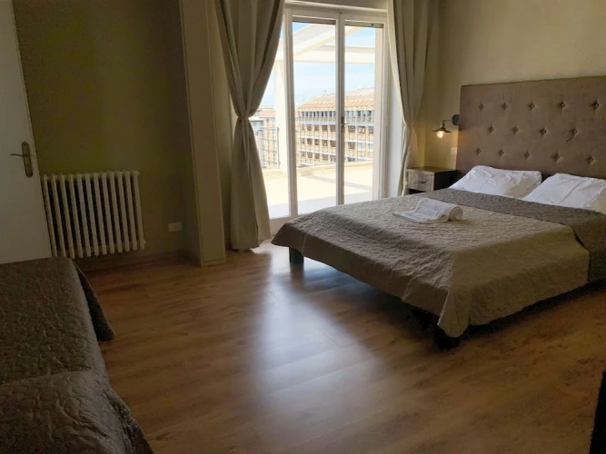 Standard Triple room