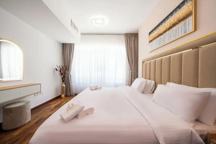 Zapbed House-ONT 405