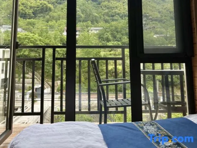 Standard room with view