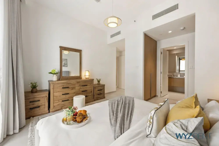Beachside 2BR W Pool Gym Lagoon Access