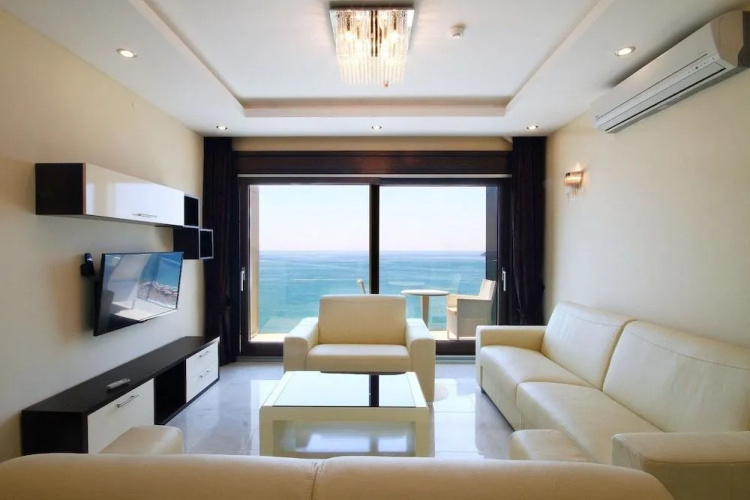 Hotel Shine