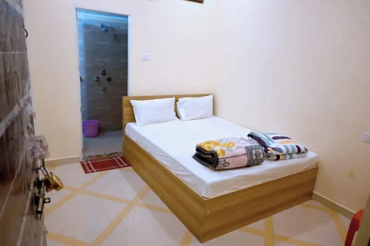 Deluxe Double room with city view