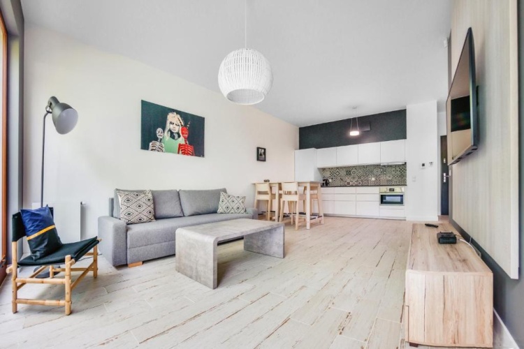 1 Bedroom Apartment