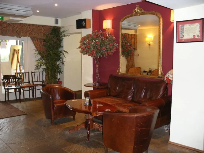 The Whitminster Inn