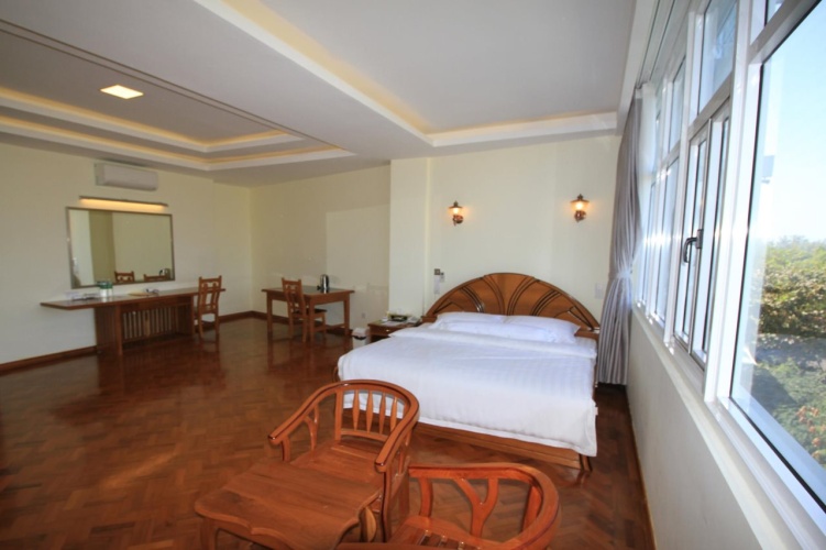 Hotel Varanathi