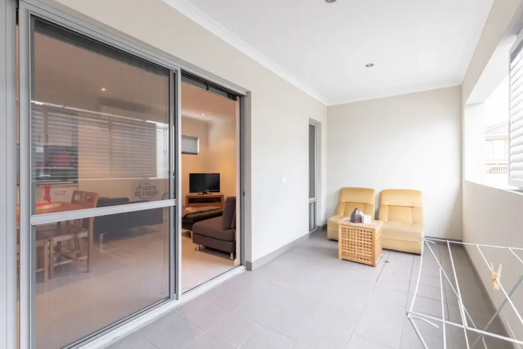 Conveniently Located Luxury Home - 10 Mins from CBD