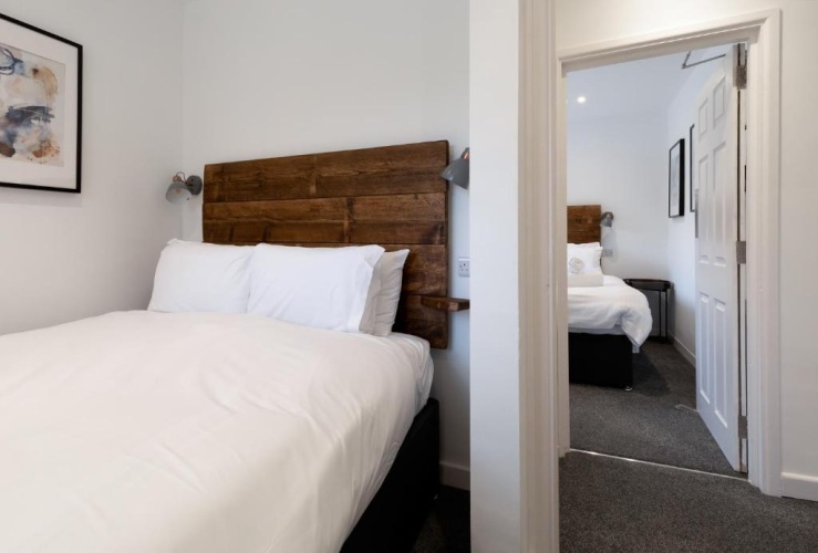 2 Bedrooms Apartment