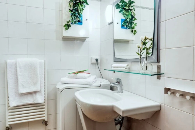 Elegant 1Br Flat in Amazing Central Location!