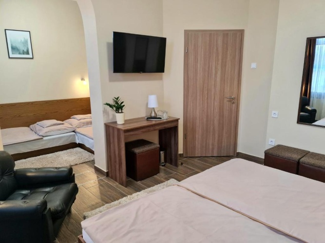Standard Quadruple room