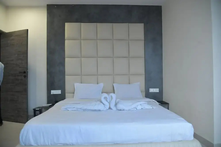Hotel M Plaza Dhulagar Howrah