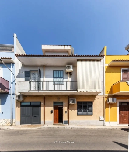 Sextuple Apartment