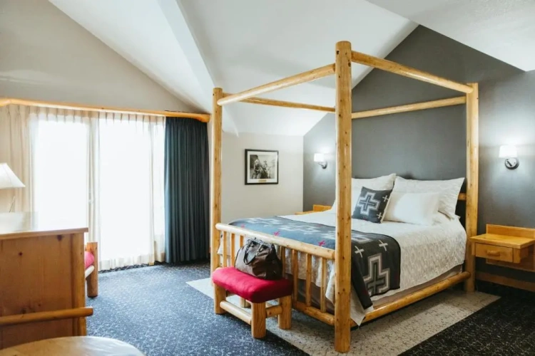 Brewster Suite