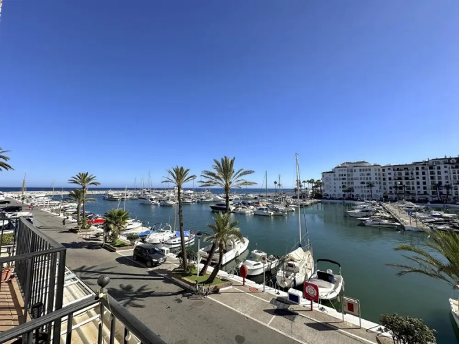 Sea View Loft in La Duquesa Beachfront