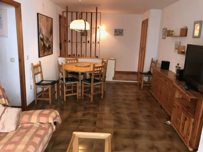 2 Bedrooms Apartment with balcony and with pool view