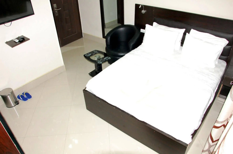 Primal Hotel