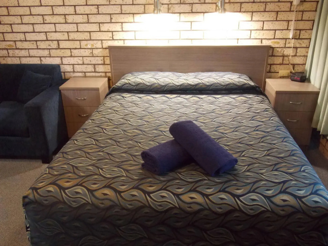 Cowra Crest Motel