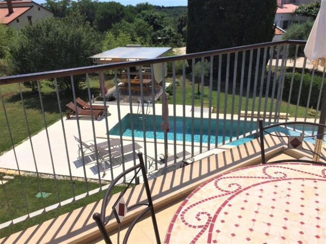 1 Bedroom Apartment with pool view