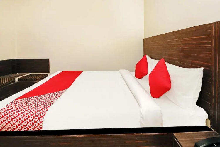 Hotel Summer Hill by OYO Rooms