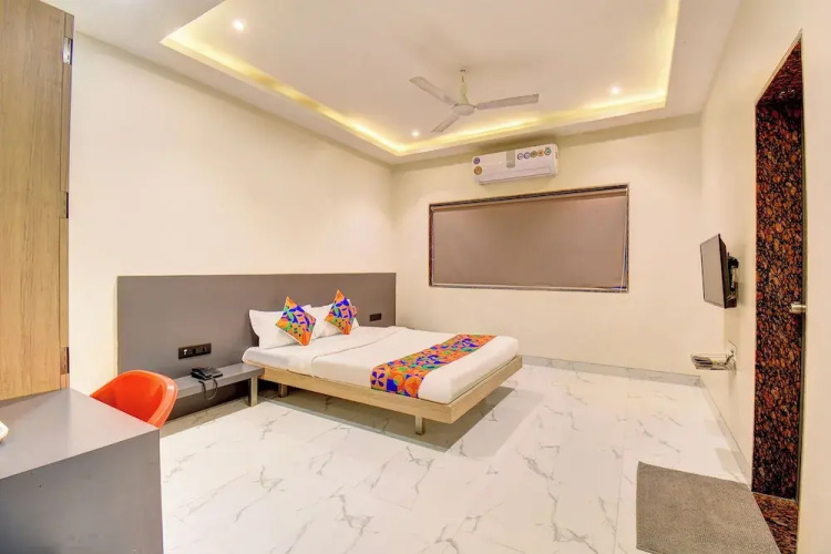 FabHotel Prime Chhappan