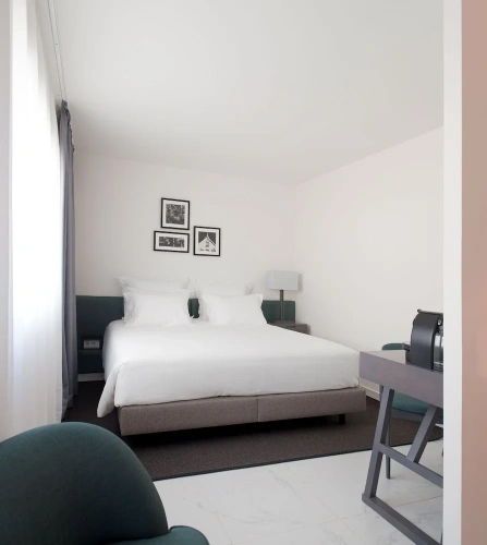 Premium Double room with land view