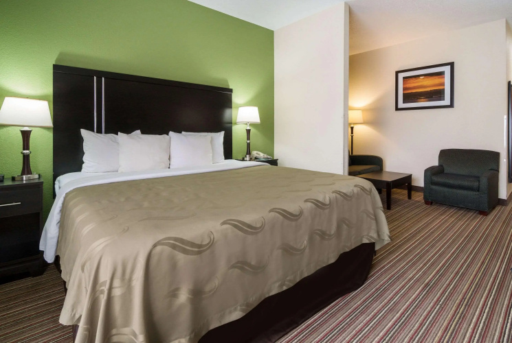 Quality Inn & Suites - Granbury