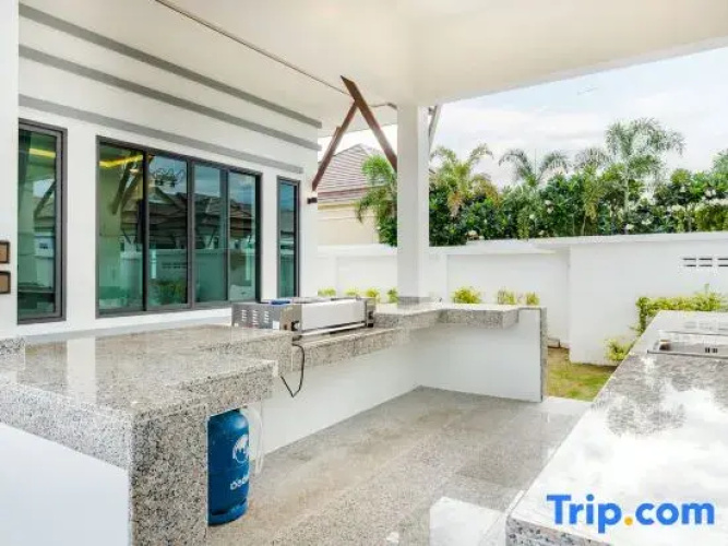 Viento Pool Villa