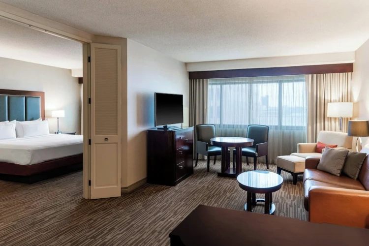 Standard Double room with city view