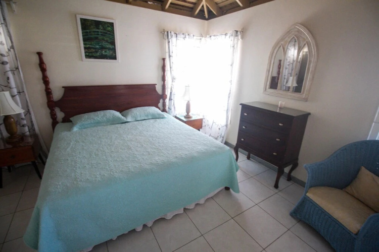 Yellow Canary Beach Villa