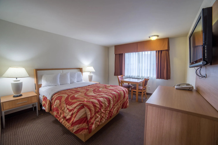 Aladdin Inn & Suites