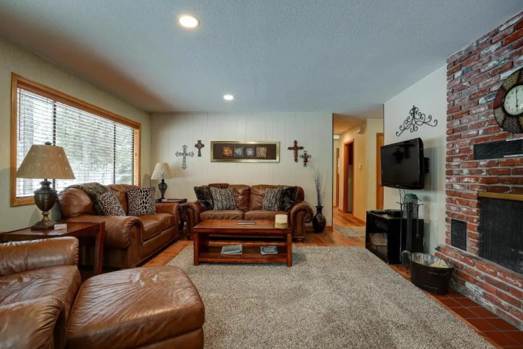 6 Otter-HOT Tub-3BR/2BA